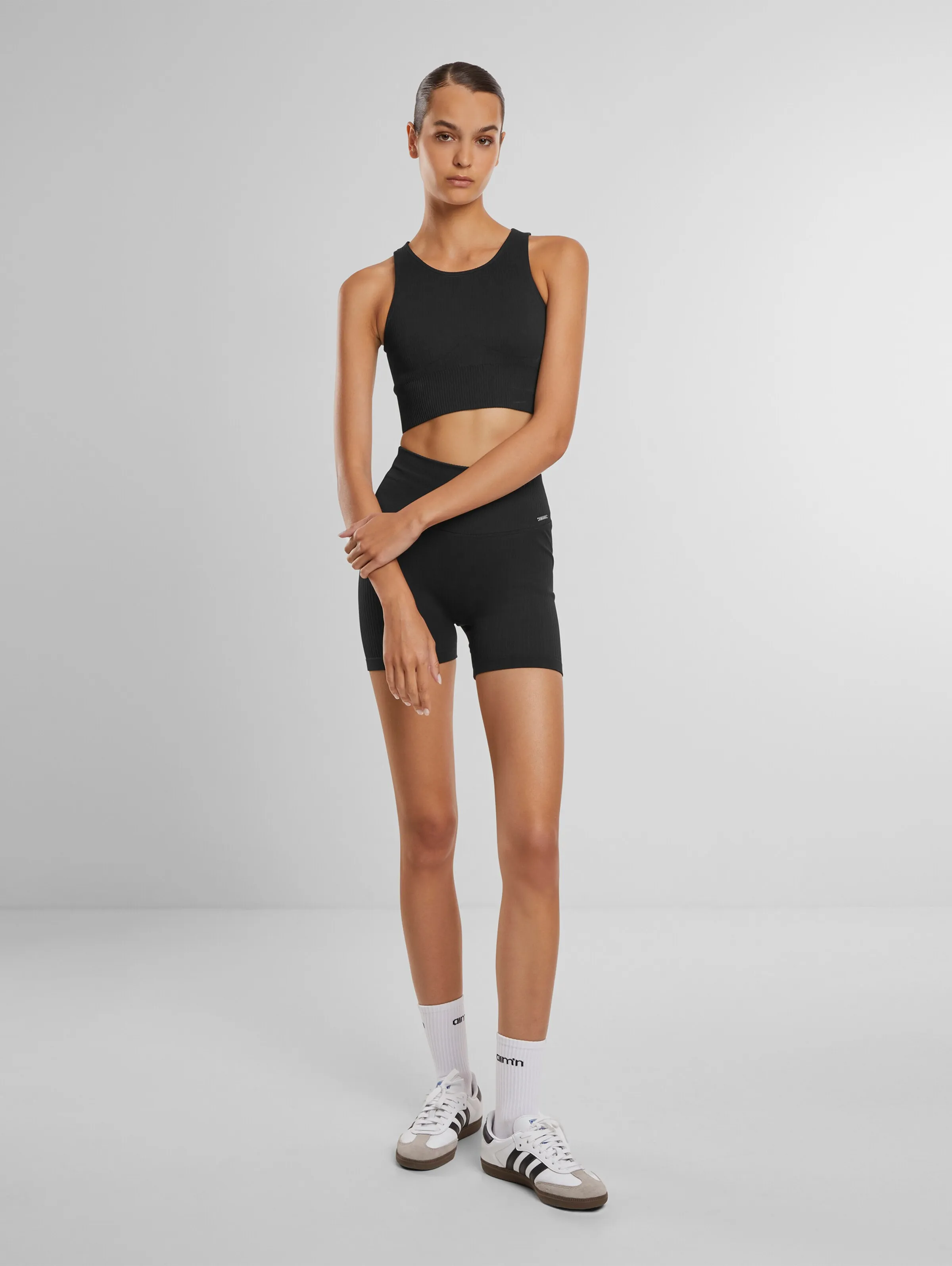 aim'n Ribbed Seamless Crop