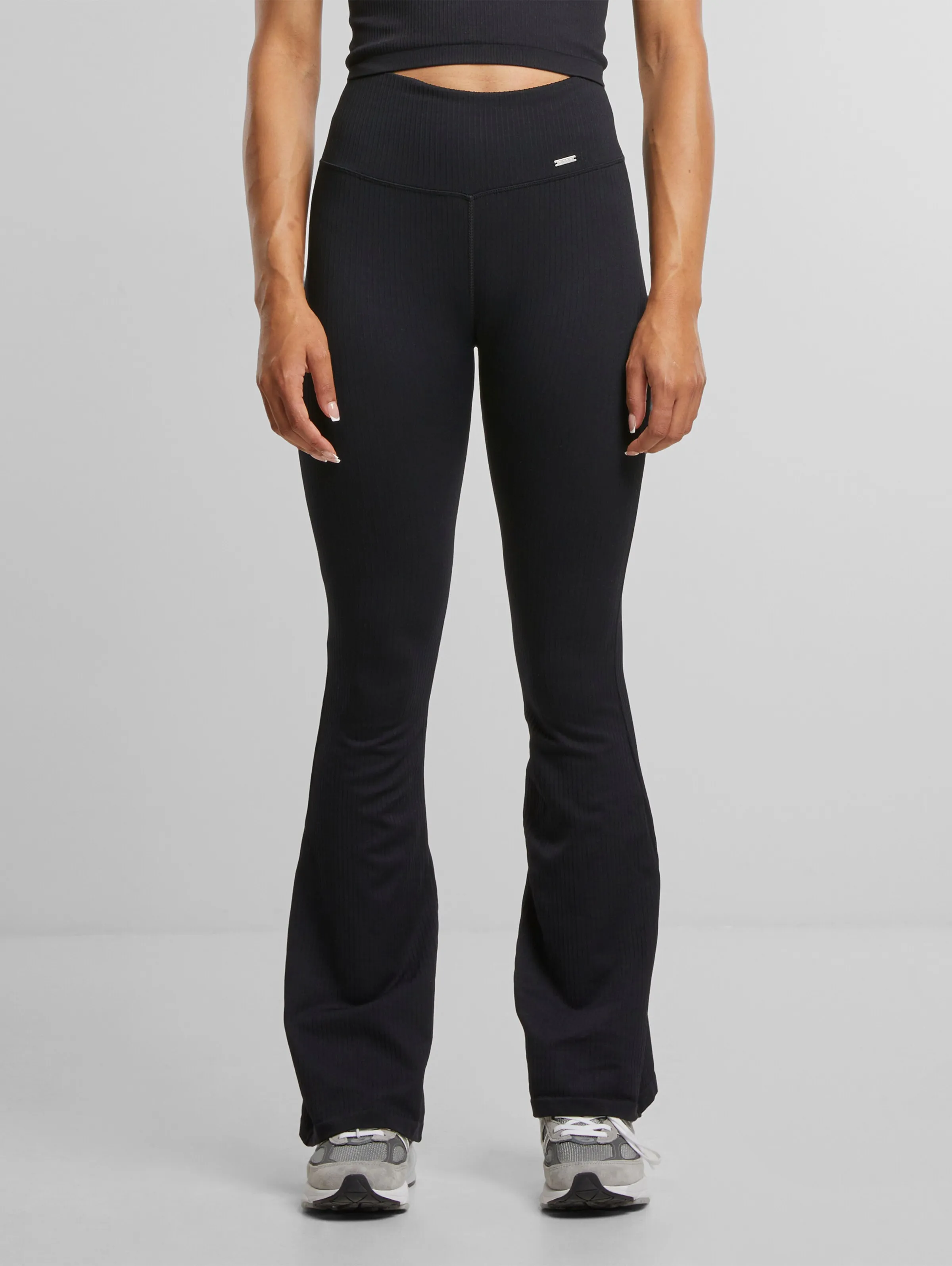 aim'n Ribbed Seamless Flare Petite
