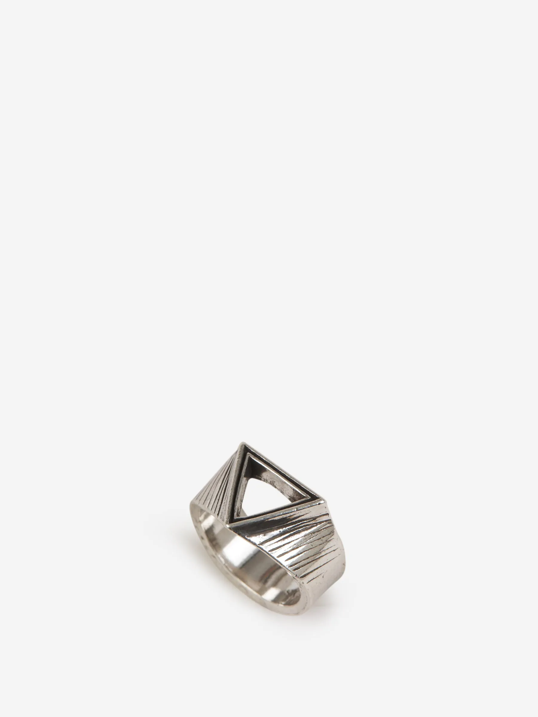 Anillo Triangle