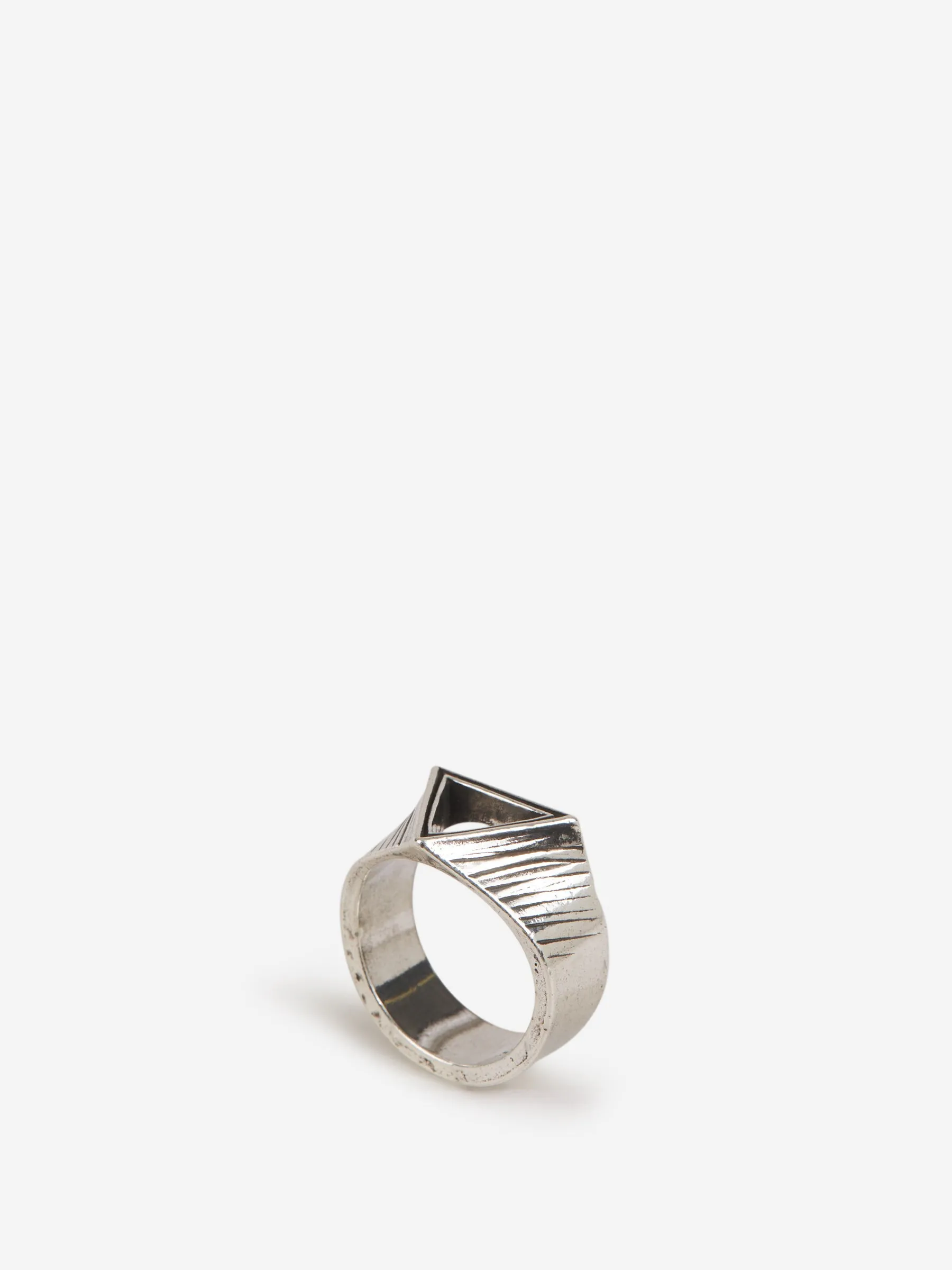 Anillo Triangle