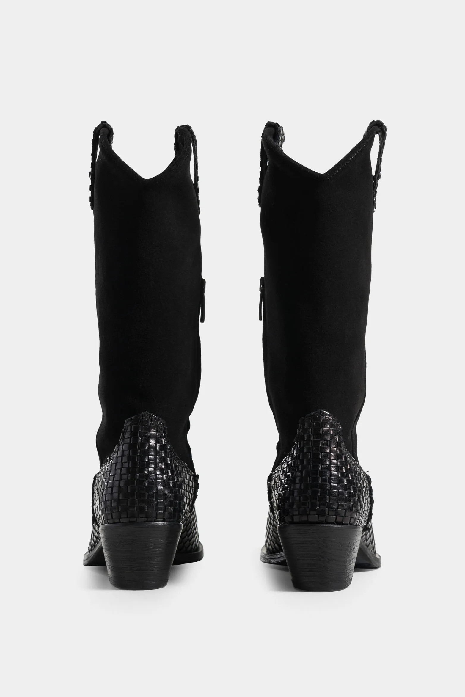 Botas gobi de cuero liso y gamuza para mujer chapetas tejidas