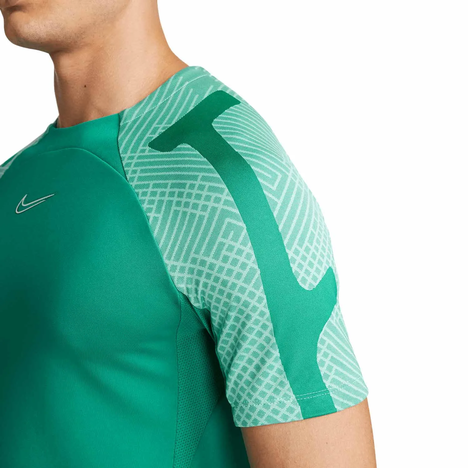 CAMISETA NIKE DRIFIT STRIKE