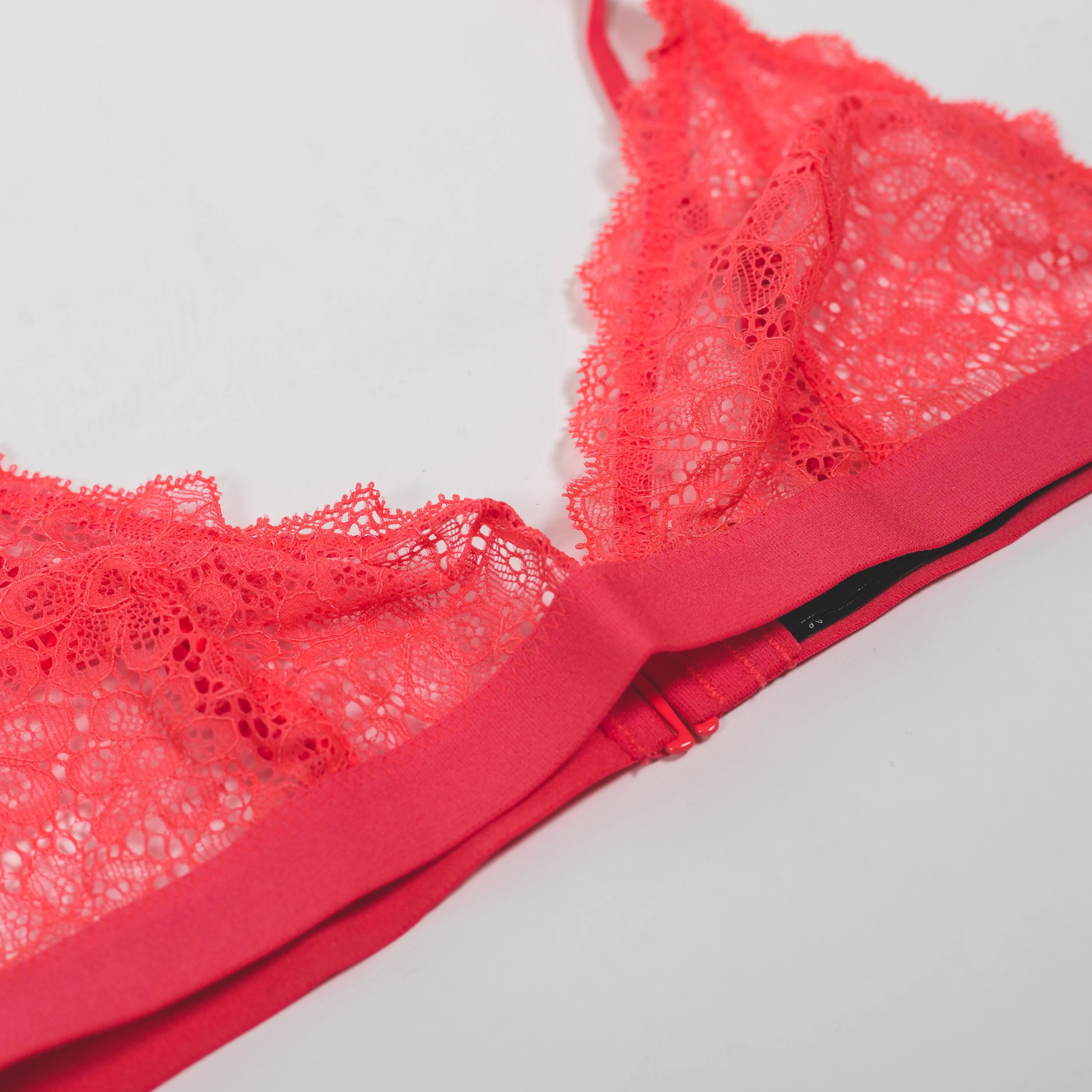 Daisy Lace Triangle Bra Neon Rouge