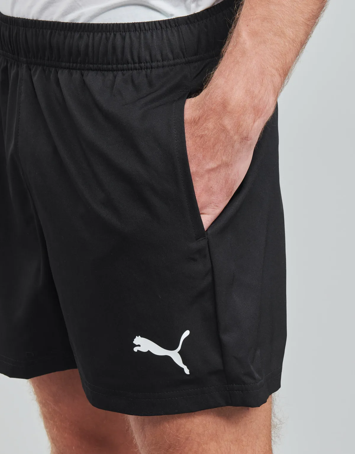 ESS ACTIVE WOVEN SHORT
