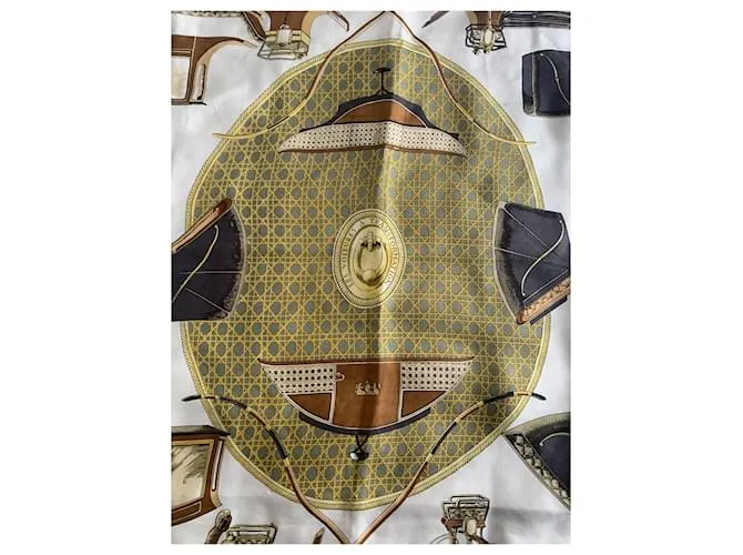Hermès Pañuelos de seda Multicolor 