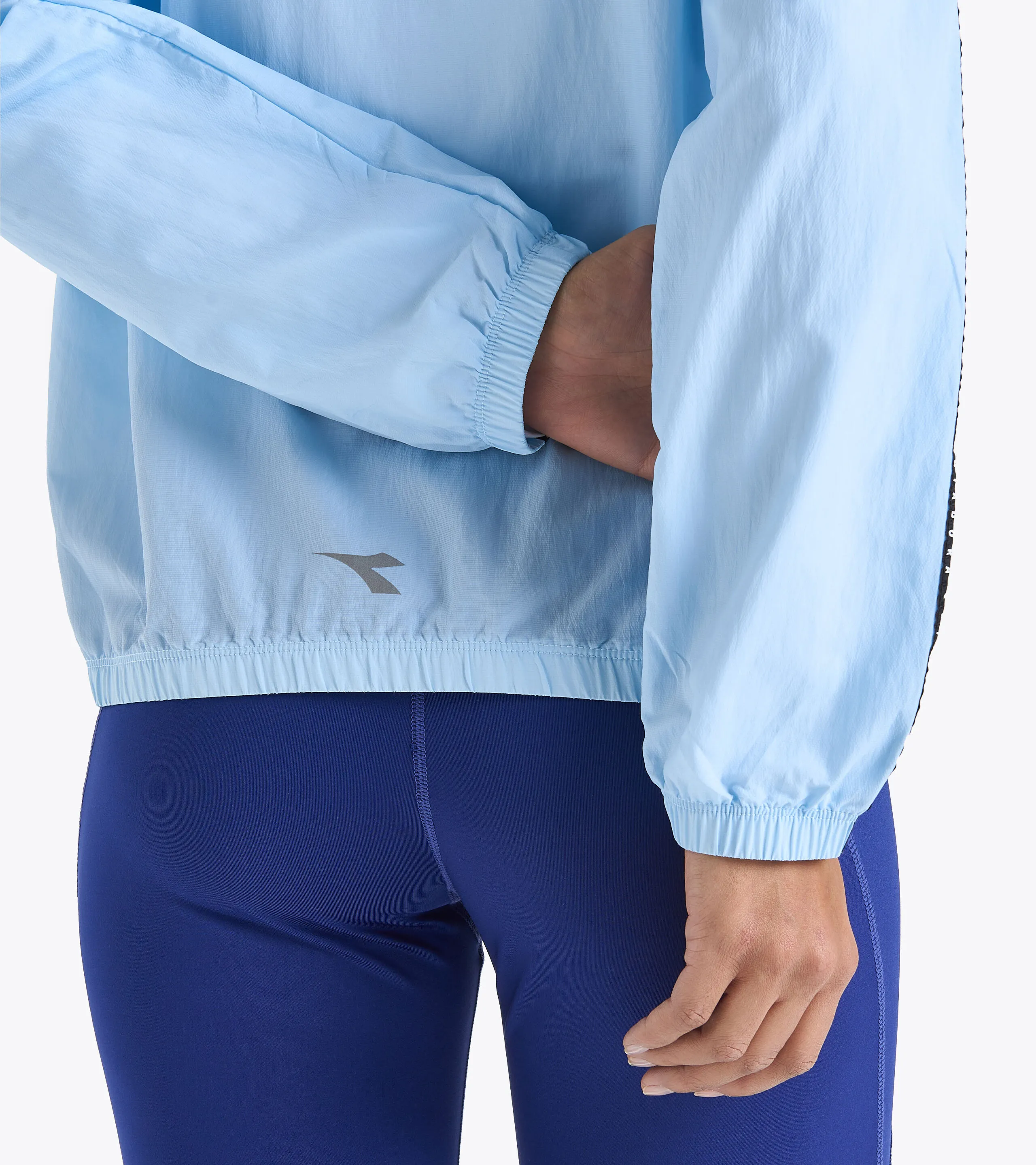 L. MULTILAYER JACKET BE ONE CHAQUETA PARA CORRER  MUJER