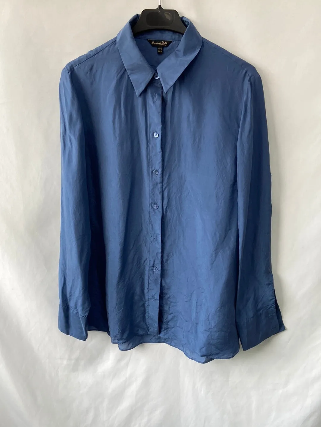 MASSIMO DUTTI.Camisa azul seda T.40