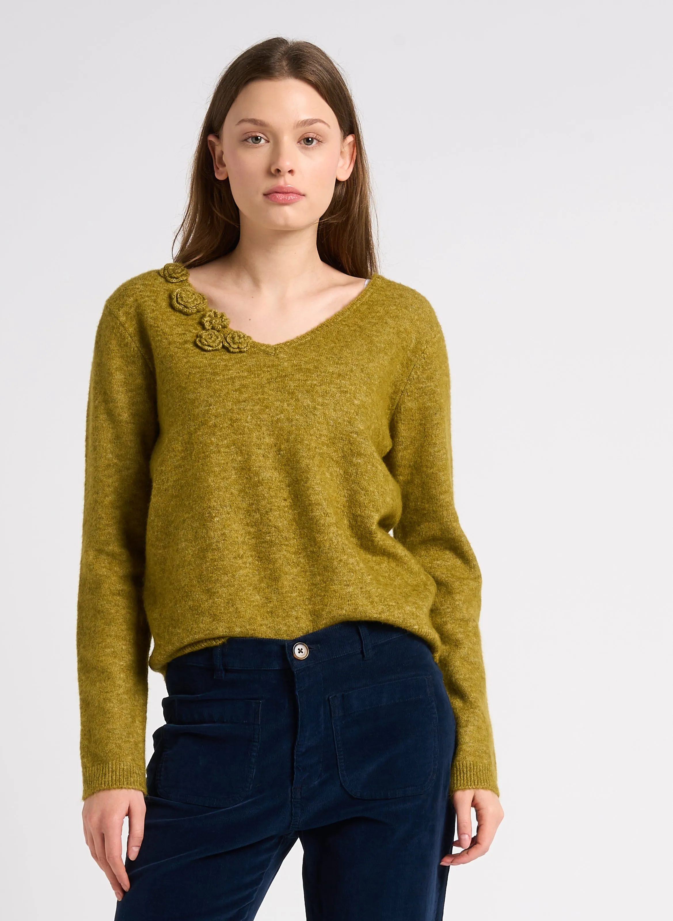 NICE THINGS Jersey ajustado con cuello en V. en verde