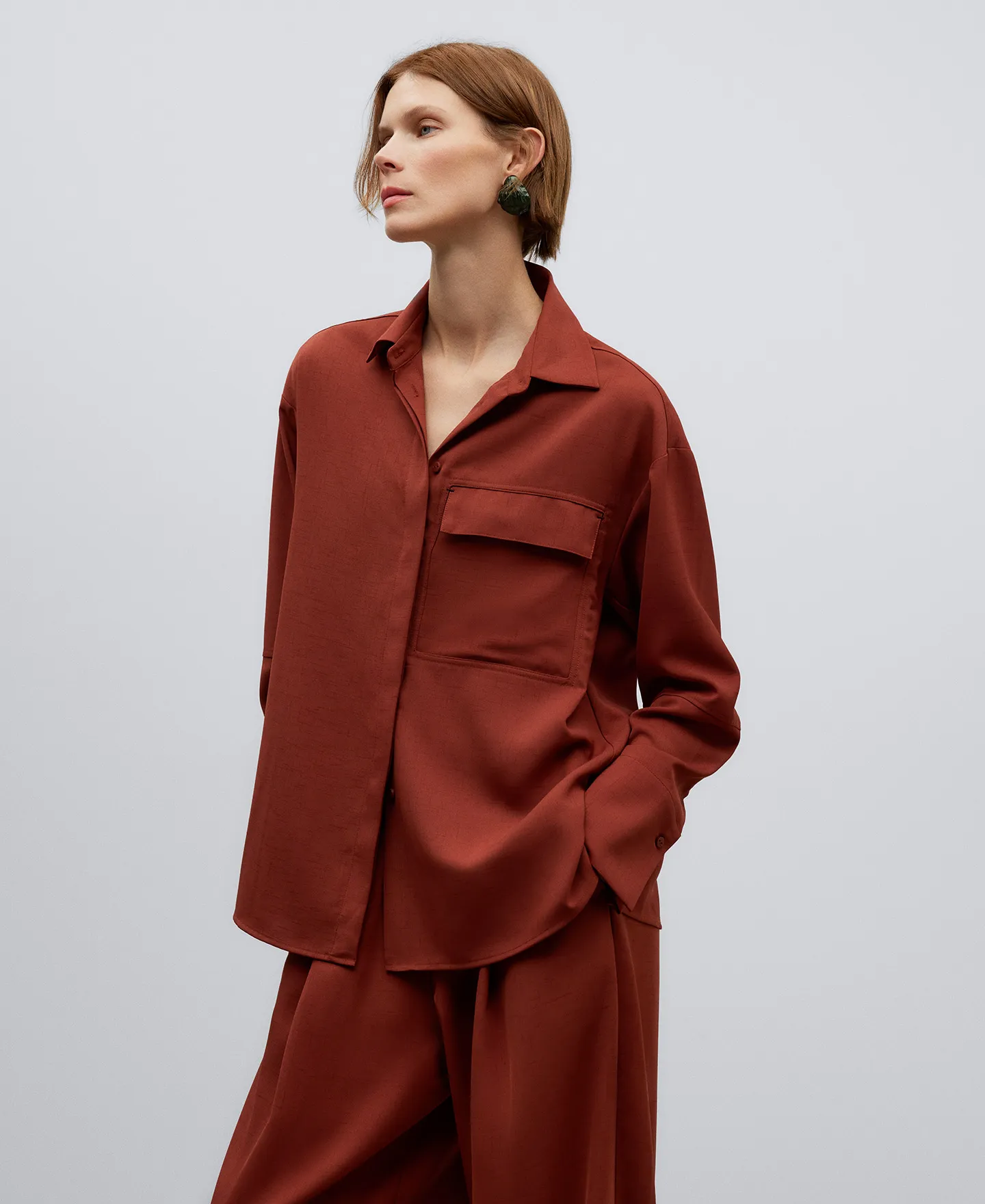 Oversized shirt woman