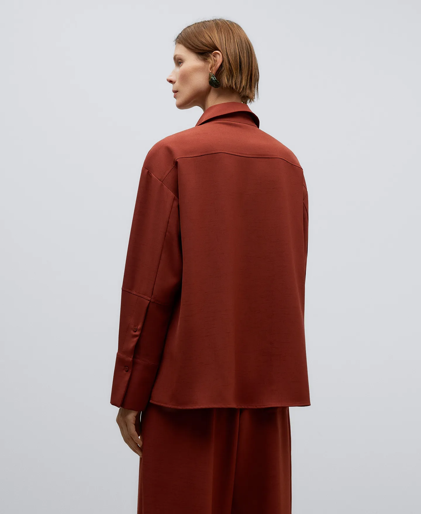 Oversized shirt woman