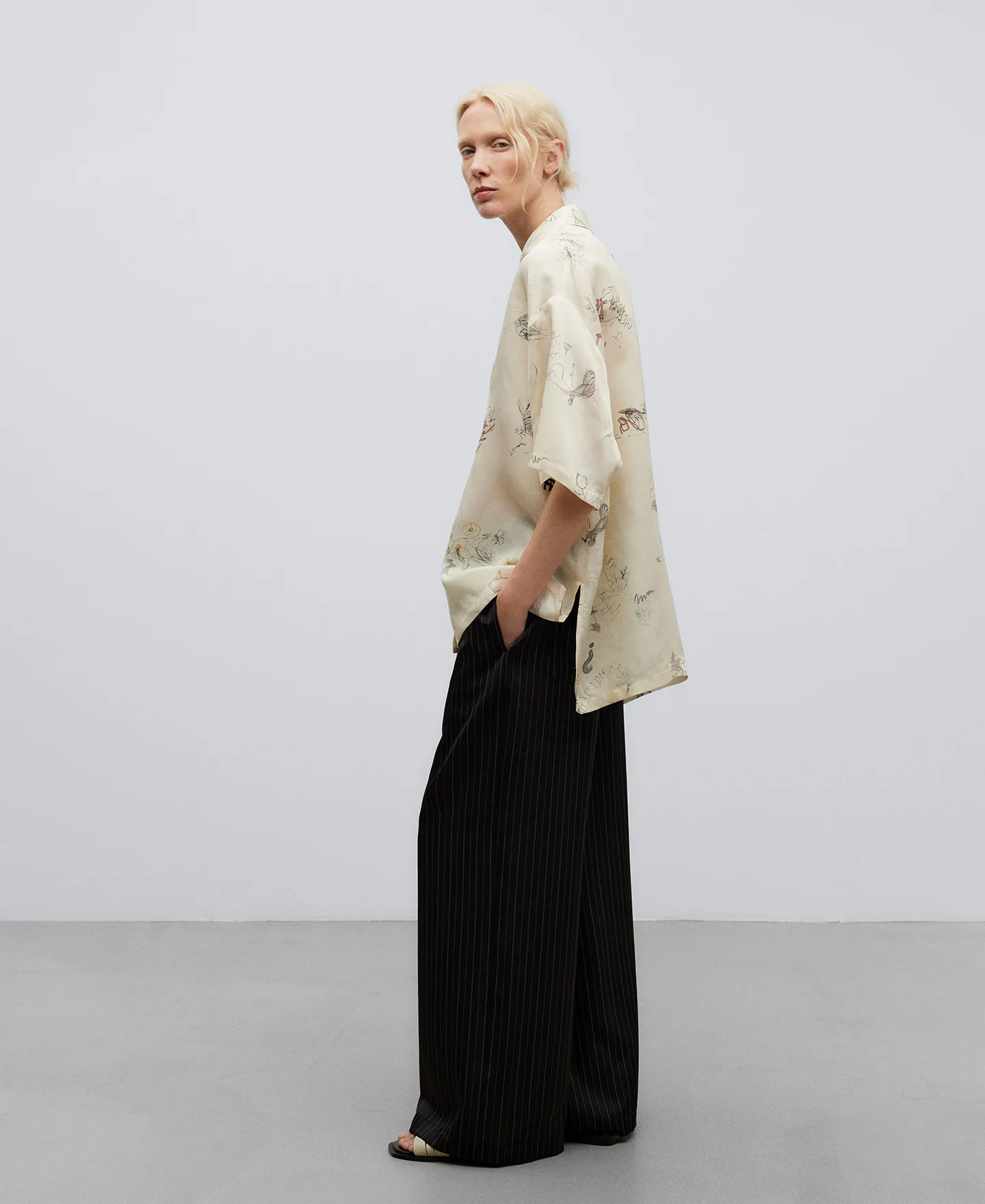 Printed oversize shirt woman