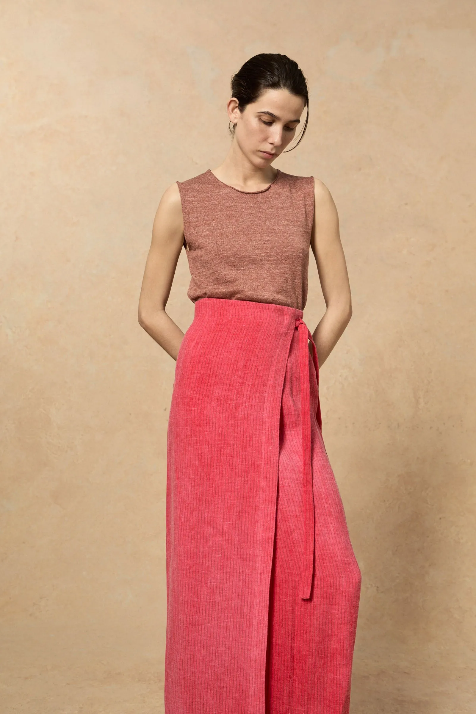 Rinen, clay linen knit vest