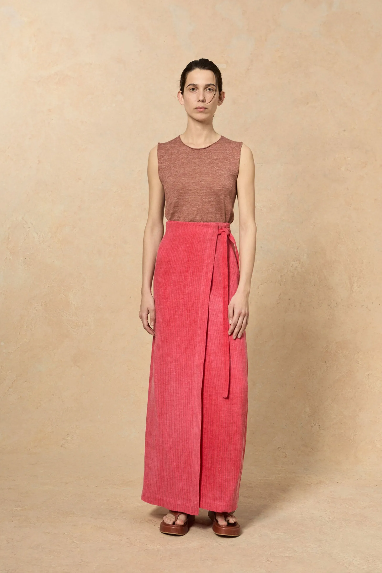 Rinen, clay linen knit vest