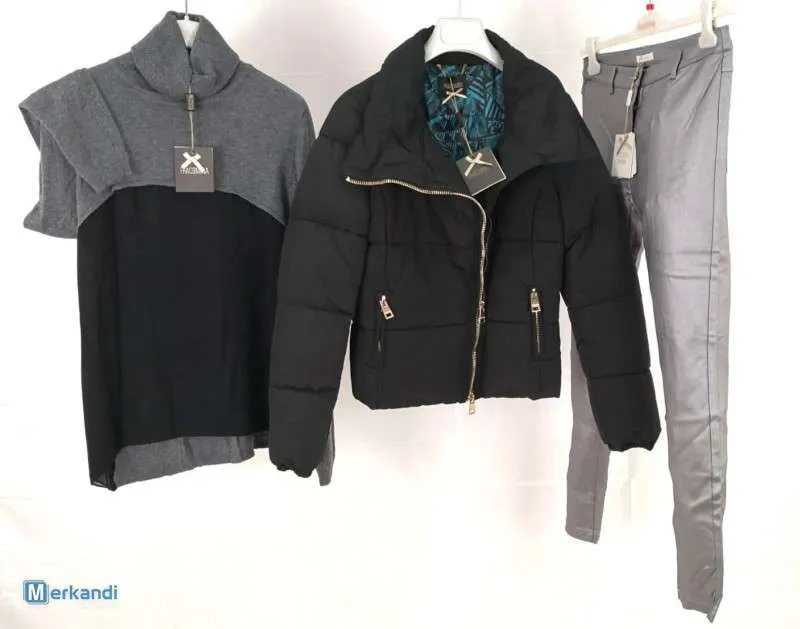 Ropa de mujer.  Marca: Fracomina