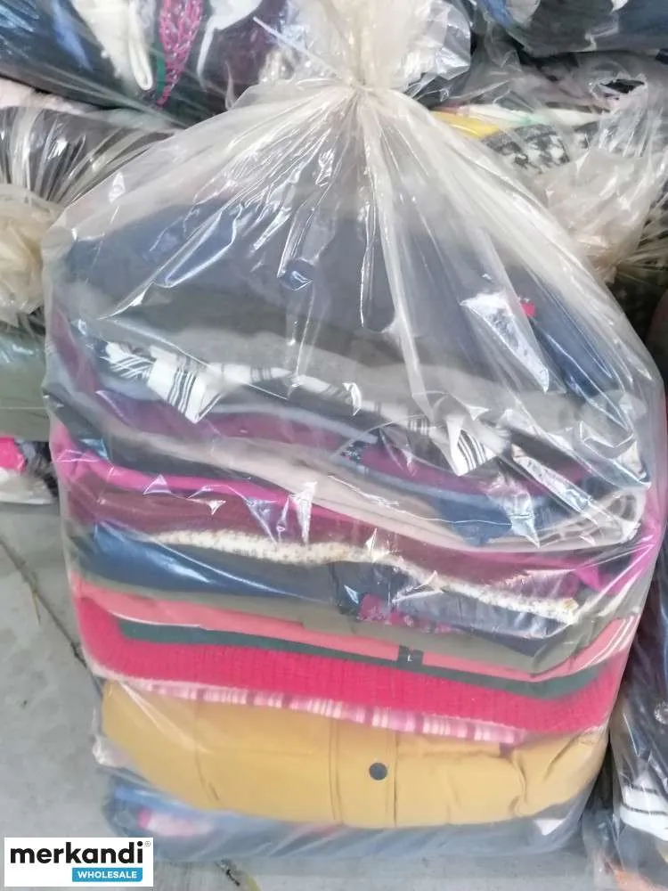 ROPA DEL REINO UNIDO, SHOP A PREMIUM  LADA, PURA ROPA DE TEMPORADA.