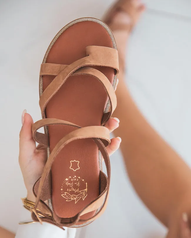SANDALIA PLANA DE CUERO CAMEL PARA MUJER  MJNP100