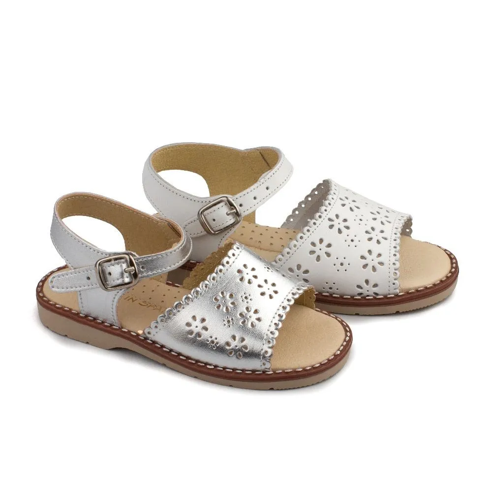 Sandalias Niña Blancas Troquelado Flores Aladino
