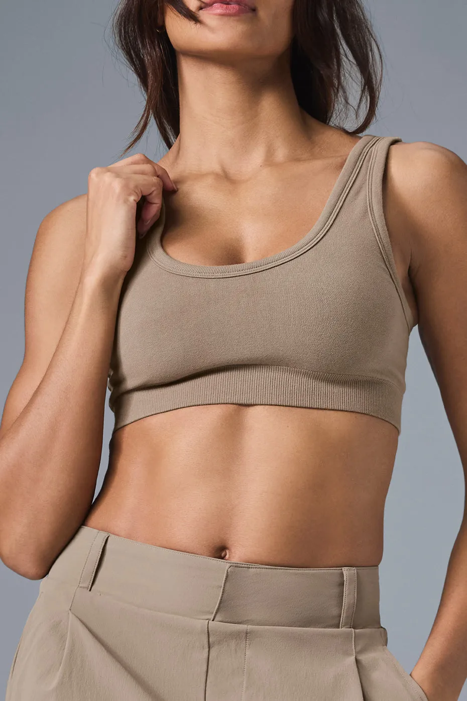 SEAMLESS CHOSEN BRA  GRAVEL