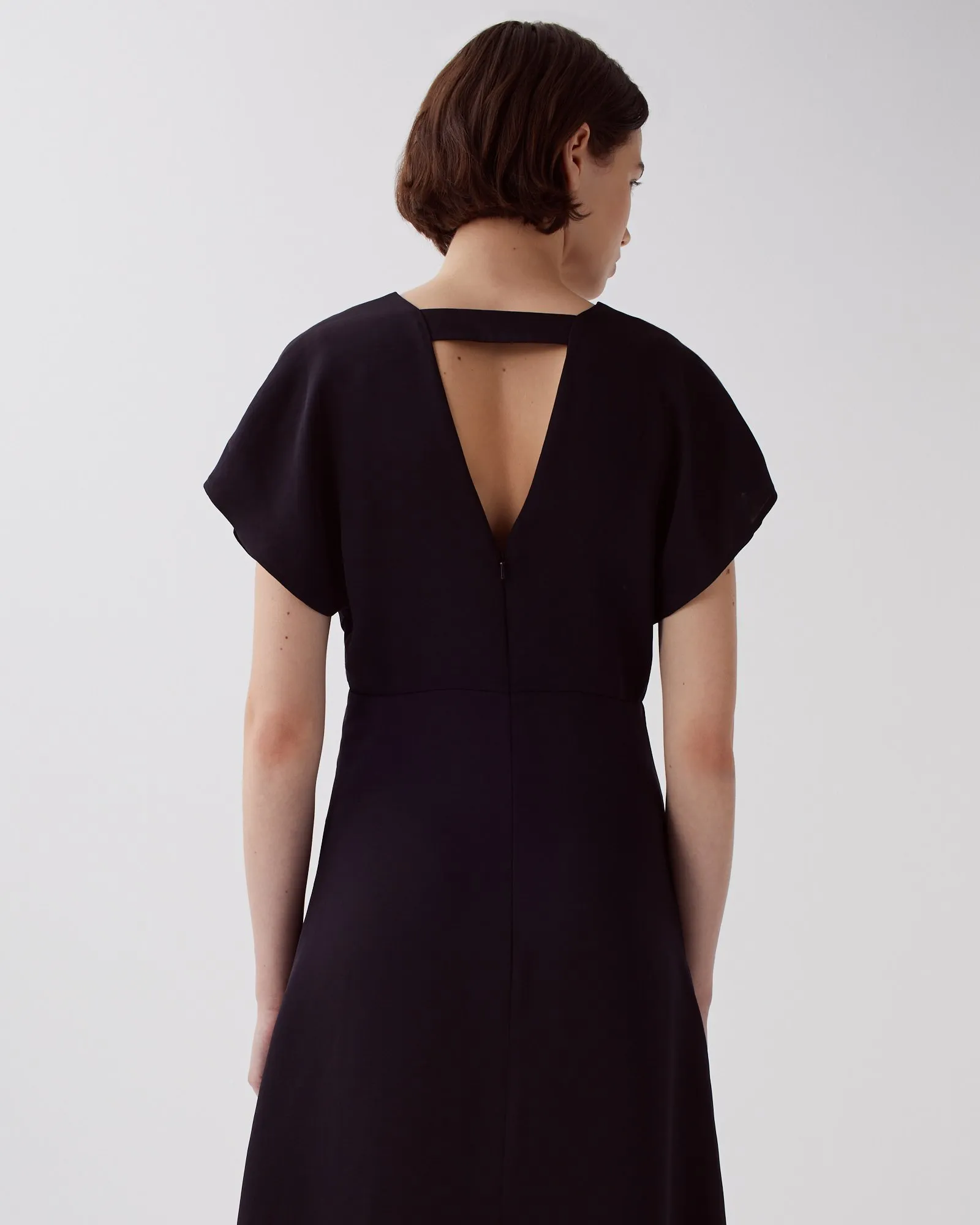 Vestido fluido tacto seda black beauty